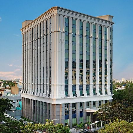 Hotel Ramada Plaza Chennai Exterior foto The Oberoi, Mumbai