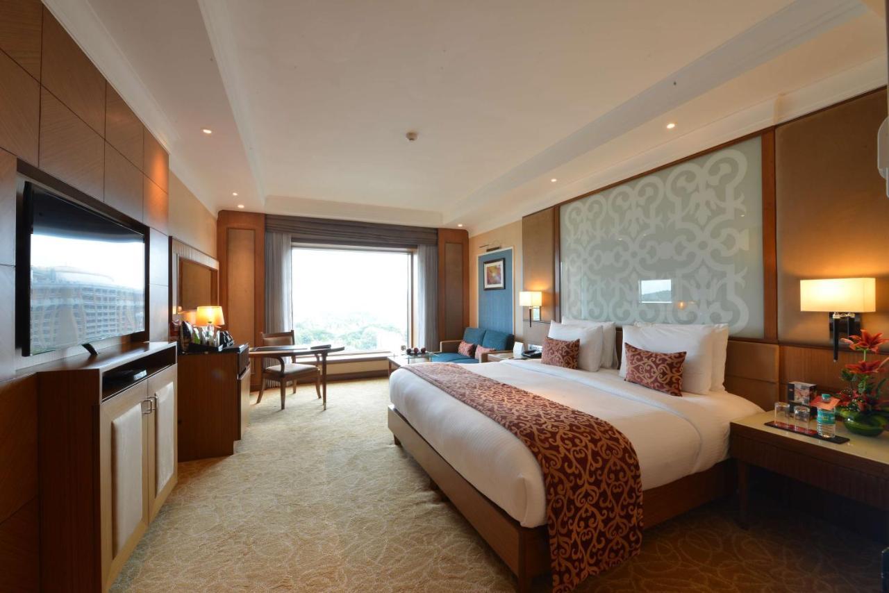 Hotel Ramada Plaza Chennai Exterior foto Deluxe Room